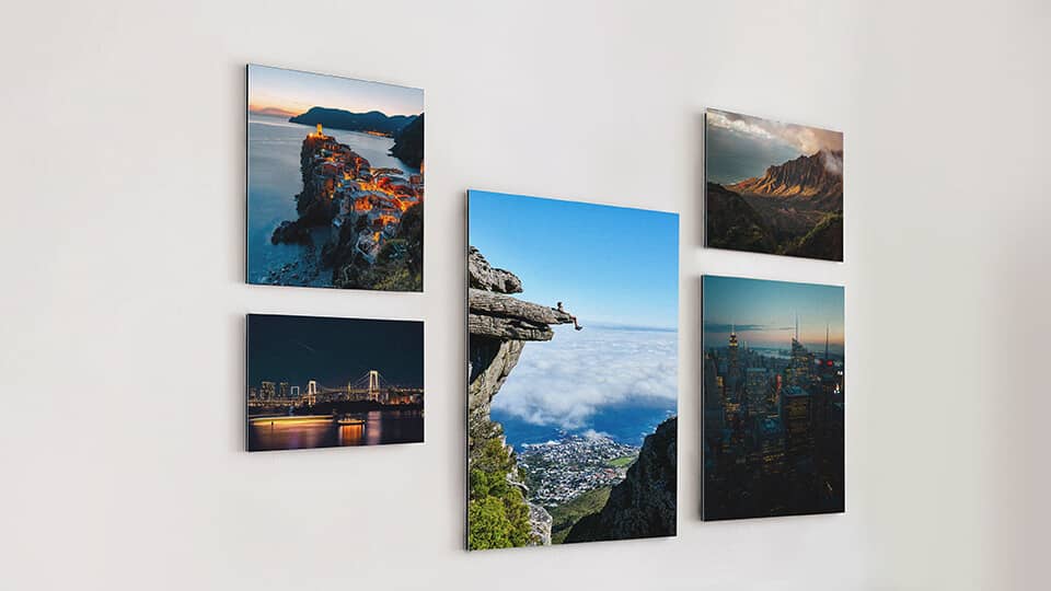 Full-printed custom dibond signs for art exhibitions