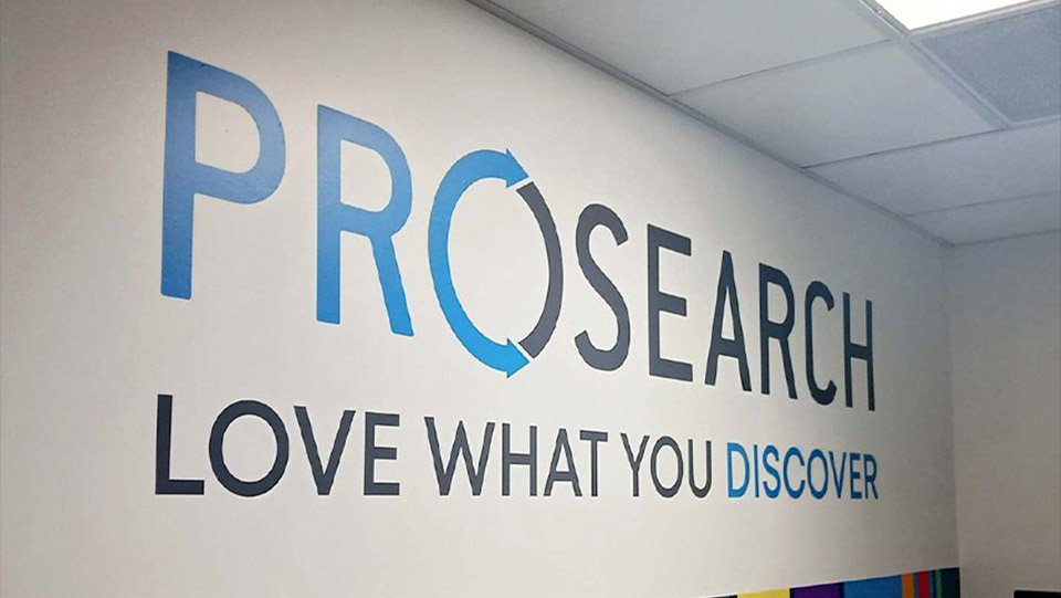 Wall lettering